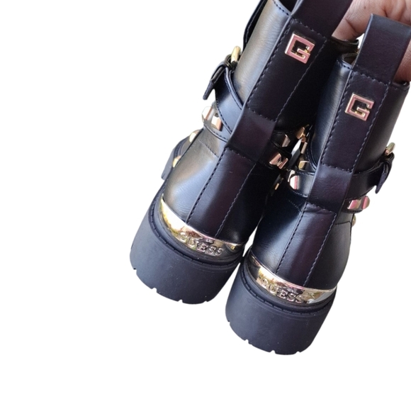 GUESS Oliy Woman's Ankle Boots Black  Studded Faux Leather Zipper Shelsea Size 7 - Picture 6 of 11